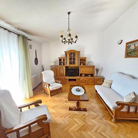 Apartments Brkulj Макарска Экстерьер фото